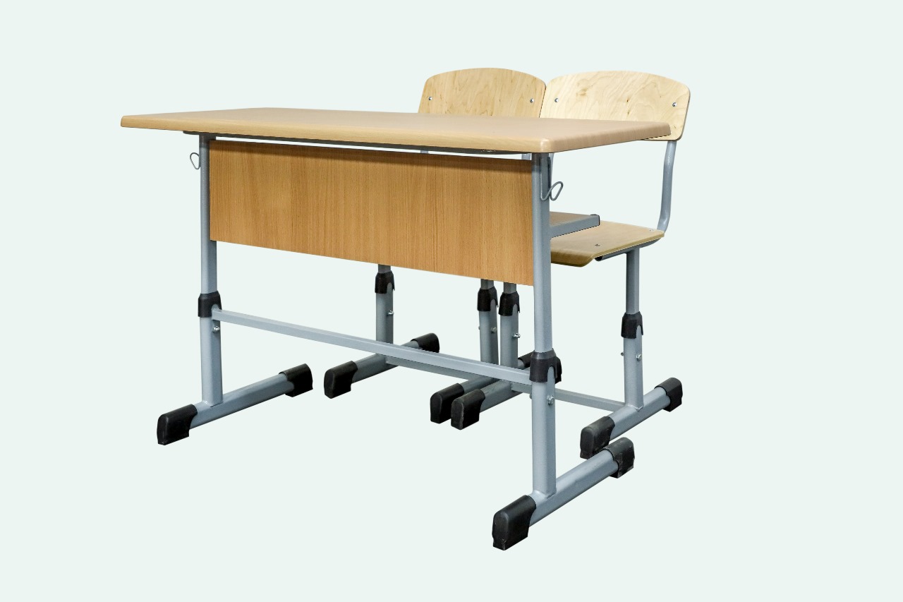 Regulated desk